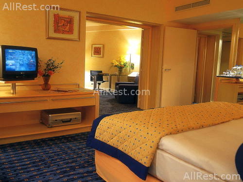 Hilton Hotel 5